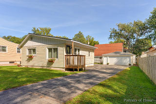 1324 Union St, Boulder Hill, IL 60538-1870