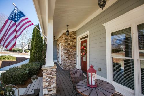 209 Chandler Walk, Loganville, GA 30052-3141