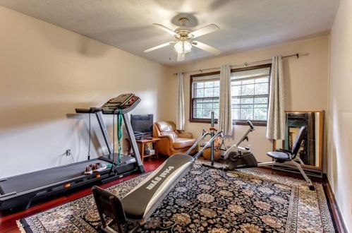 5870 Feldwood Rd, Atlanta GA  30349-2869 exterior