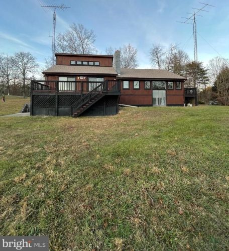 18 Whitetail Dr, Berkeley Springs WV  25411-5516 exterior