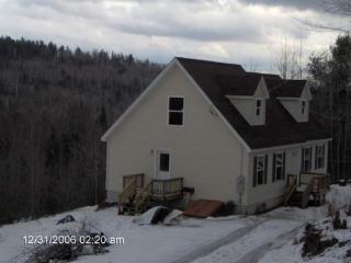 35 Jodrie Ln, Dummer, NH 03588-3313