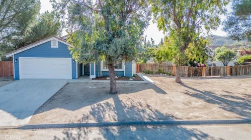 33040 Owen Ln, Wildomar, CA 92595-9479