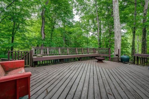 4597 Holliston Rd, Atlanta GA  30360-2057 exterior
