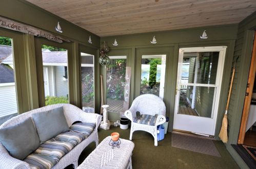 516 Shore Rd, Groton, NH 03241-7327