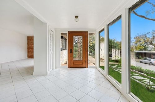 2306 Bowman Ave, Austin TX  78703-2310 exterior