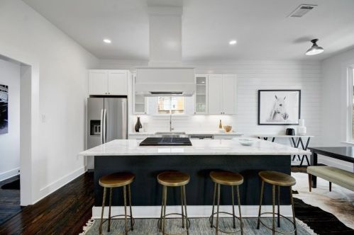 4703 Delores Ave, Austin TX  78721-2001 exterior