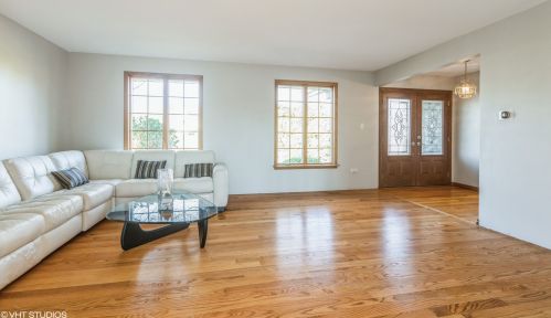 9801 Somerset Ln, Palos Park, IL 60464-1578