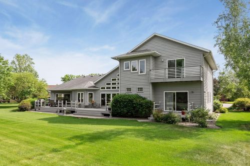 14236 Fairway Cir, Becker, MN 55308-8808