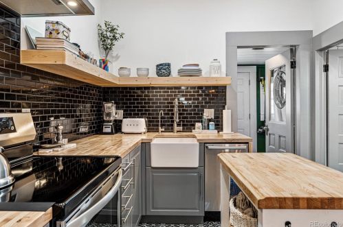 4206 Stuart St, Denver, CO 80212-2334