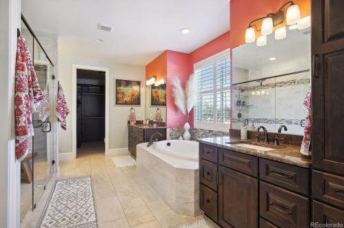 5925 Olive Cir, Englewood CO  80111 exterior