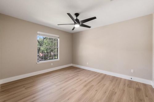 10209 Broomflower Dr, Austin TX  78739-1448 exterior