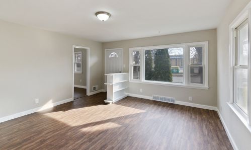 303 Siegmund St, Joliet, IL 60433-1344