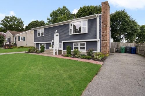 11 Beatrice Ave, Warwick, RI 02889-4603