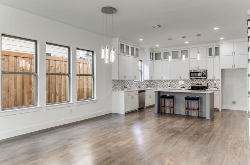 623 9 St, Dallas TX  75208-4901 exterior