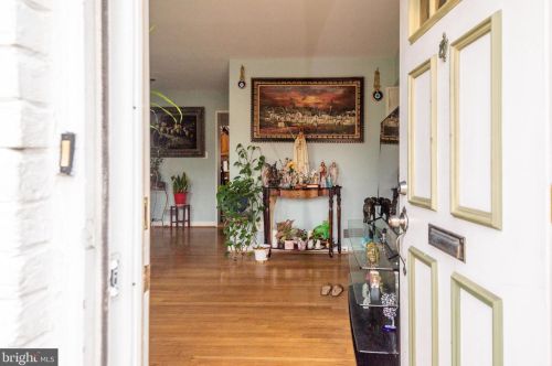 12902 Georgia Ave, Silver Spring, MD 20906-3742