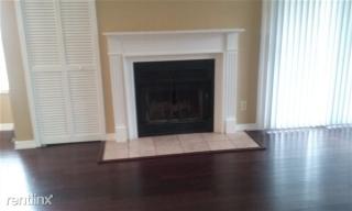 1801 Stoney Run Cir, Cleveland OH  44147-2563 exterior