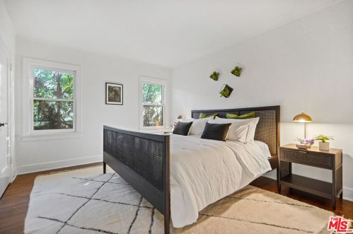 1212 Cedar St, Glendale CA  91207-1427 exterior