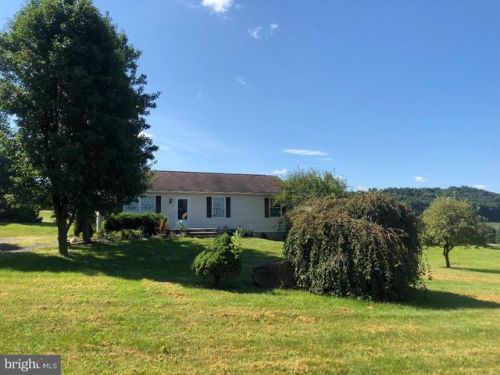 236 School Rd, New Schaefferstown, PA 19506-8987