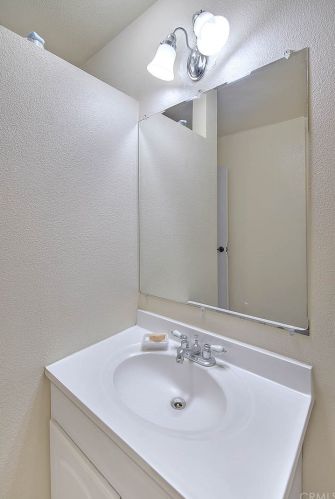 4046 Columbia Ave, Riverside CA  92501-1526 exterior