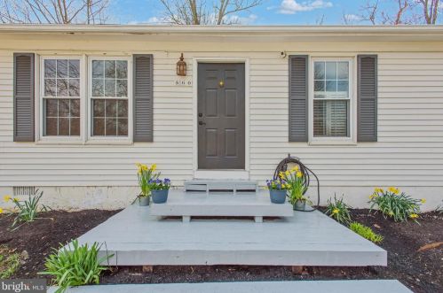 560 Rockbridge Dr, Leesburg, VA 20175-4019