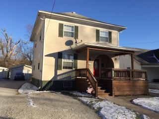 326 Walnut St, Litchfield, IL 62056-1673