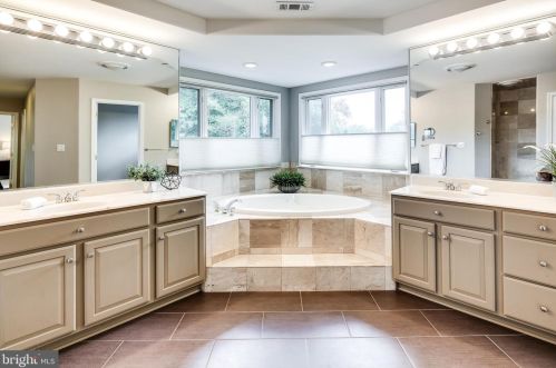 612 Cpe Mckinsey Dr, Severna Park MD 21146-4057 exterior