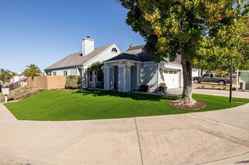 1845 Blackhawk Ave, Oceanside, CA 92056-2975