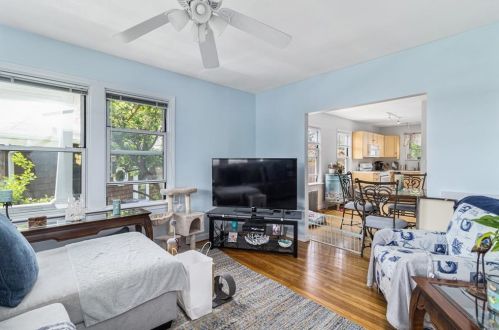 23 Alger Ave, Warwick, RI 02818-4313