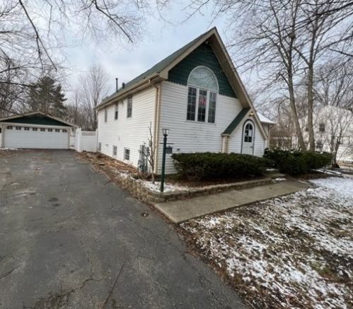 18334 Francisco Ave, Homewood, IL 60430-2817