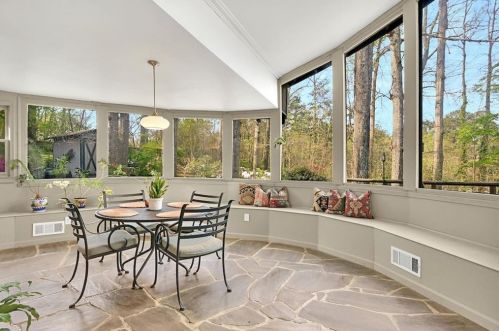 2443 Echo Dr, Atlanta GA  30345-3526 exterior