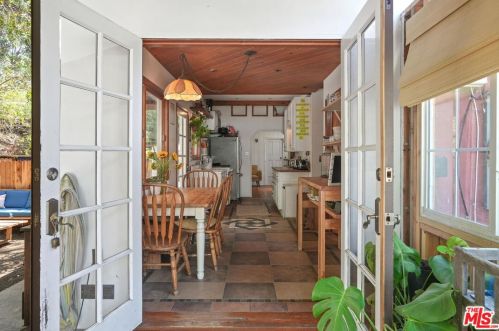 1742 Happy Trl, Topanga, CA 90290-4205