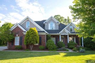 1739 31st Avenue Ln, Hickory, NC 28601-8592