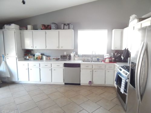 3243 Kayak St, Lancaster, CA 93535-4935