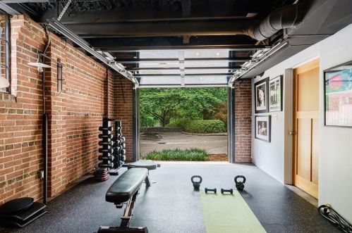 2858 Hl Dr, Atlanta GA  30305-3422 exterior