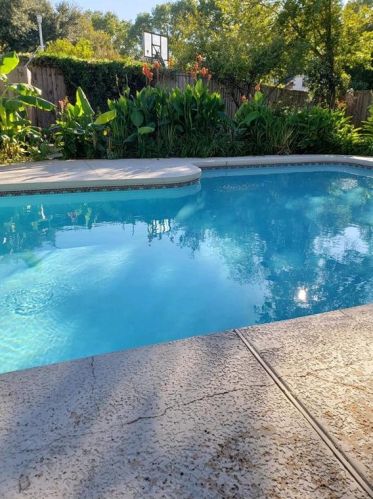 2133 Rolling Oak Ln, Garland, TX 75044-7831