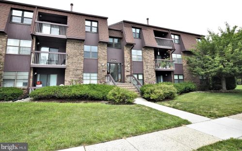 2013 Old Stone Mill Dr, East Windsor, NJ 08512-2230