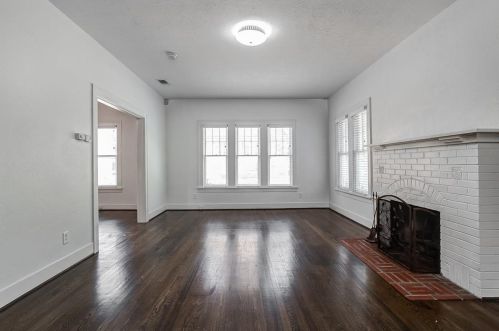 2528 Cockrell Ave, Fort Worth TX  76109-1116 exterior