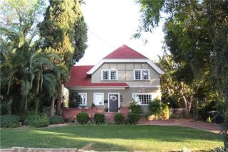 943 Walnut Ave, Redlands, CA 92373-6633