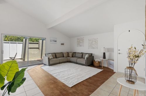 409 Los Arbolitos Blvd, Oceanside, CA 92058-1529