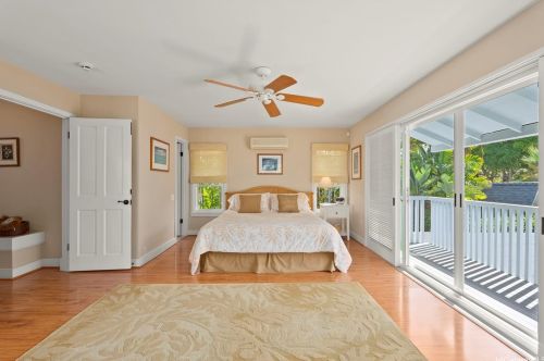 4579 Aukai Ave, Honolulu HI  96816-5205 exterior