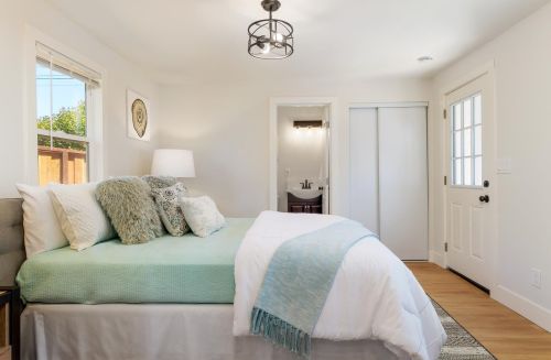 412 Monterey Ave, Capitola CA  95010-3614 exterior