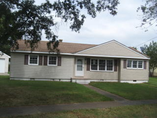 1618 Esquire St, Norfolk, VA 23503-4108