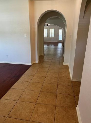 318 Sycamore St, Georgetown TX  78633-1819 exterior