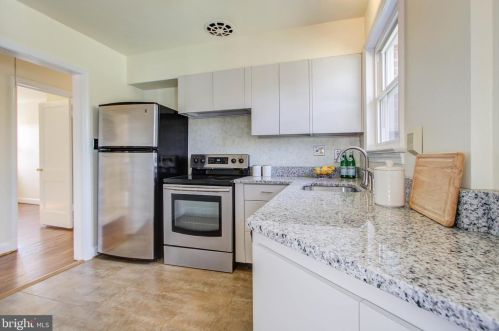 10002 Portland Pl, Silver Spring MD 20901-2116 exterior