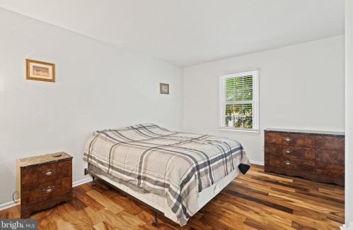 5454 Lighthouse Ln, Springfield VA  22015-1934 exterior