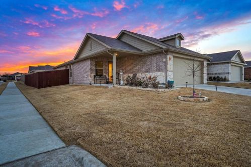 5713 Brahma Trl, Fort Worth, TX 76179-4538