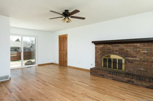 2418 Dawson Way, Aurora CO  80014-2412 exterior