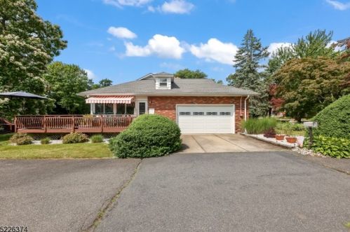 183 Cliffwood Ave, Cliffwood, NJ 07721-1404