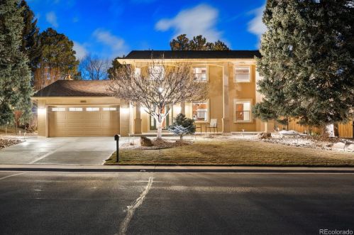 4991 Chester St, Englewood, CO 80111-1327