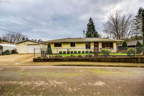 548 Dogwood Rd, Estacada, OR 97023-9563